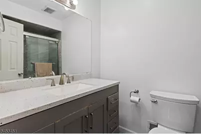142 Riverbend Dr, North Brunswick Township, NJ 08902 - Photo 18