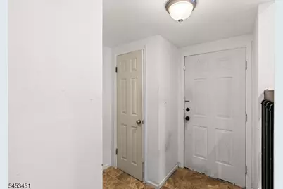 142 Riverbend Dr, North Brunswick Township, NJ 08902 - Photo 24