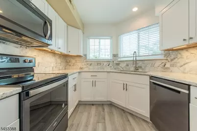8 Ashley Court #8, Bedminster Township, NJ 07921 - Photo 1