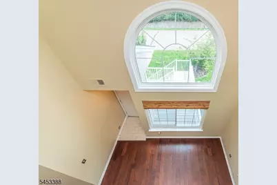 8 Ashley Court #8, Bedminster Township, NJ 07921 - Photo 18