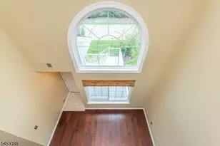8 Ashley Ct, Bedminster Township, NJ 07921 - Photo 18