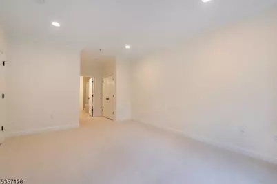 545 Morris Ave #213, Summit, NJ 07901 - Photo 10