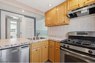 41 Beekman St #3, Bloomfield, NJ 07003 - Photo 8