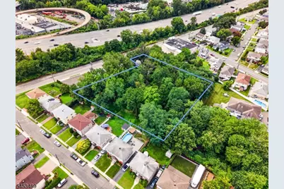 251 Molnar Dr, Elmwood Park, NJ 07407 - Photo 14
