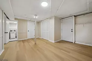 124 Woodruff Pl, Hillside, NJ 07205 - Photo 32