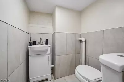 124 Woodruff Pl, Hillside, NJ 07205 - Photo 34