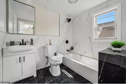 124 Woodruff Pl, Hillside, NJ 07205 - Photo 16