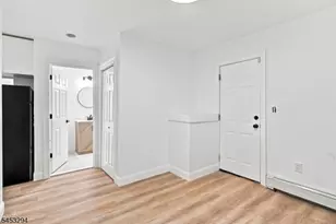 1024 Laura St, Elizabeth, NJ 07201 - Photo 8