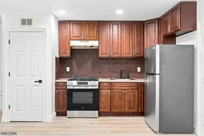 1024 Laura St, Elizabeth, NJ 07201 - Photo 24