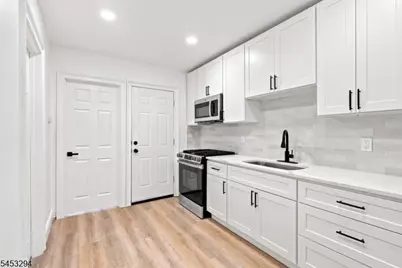 1024 Laura St, Elizabeth, NJ 07201 - Photo 6