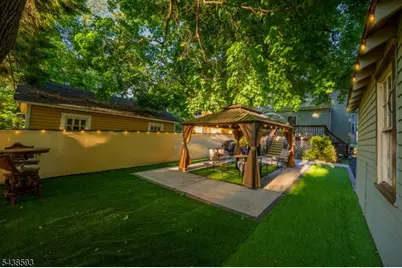 43 Brighton Ave, East Orange, NJ 07017 - Photo 32