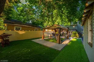 43 Brighton Ave, East Orange, NJ 07017 - Photo 32