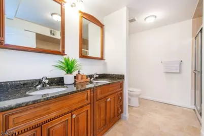 54 S Maple Ave #D, East Orange, NJ 07018 - Photo 14