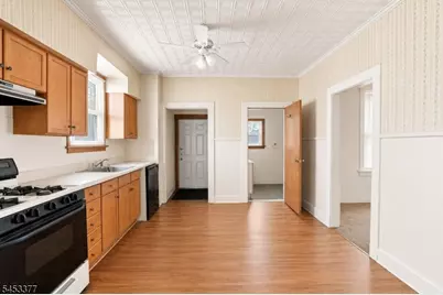 223 Montgomery St, Bloomfield, NJ 07003 - Photo 6