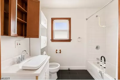 223 Montgomery St, Bloomfield, NJ 07003 - Photo 14