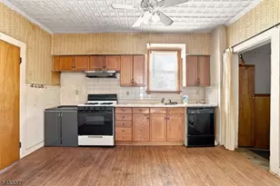 223 Montgomery St, Bloomfield, NJ 07003 - Photo 14