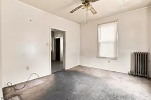223 Montgomery St, Bloomfield, NJ 07003 - Photo 8