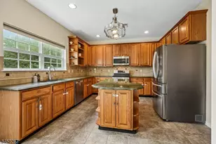 44 King George Rd, Green Brook Township, NJ 08812 - Photo 12