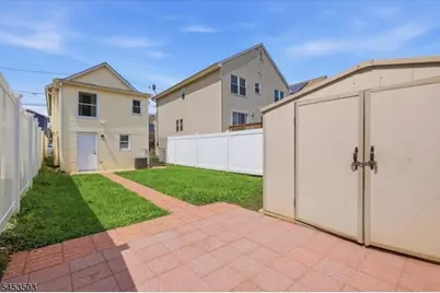 211 S 8th Ave, Manville, NJ 08835 - Photo 30