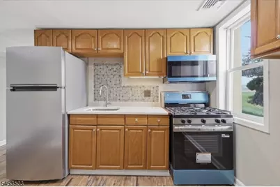 211 S 8th Ave, Manville, NJ 08835 - Photo 8