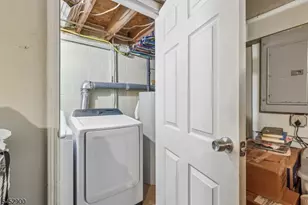 22 Hecker St, Newark, NJ 07103 - Photo 24