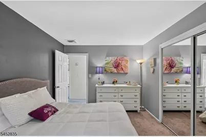 26 Coppola Ct, Clifton, NJ 07013 - Photo 20