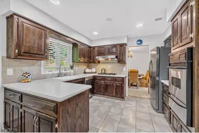 26 Coppola Ct, Clifton, NJ 07013 - Photo 12