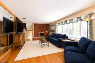 472 Summit Rd, Mountainside, NJ 07092 - Photo 10