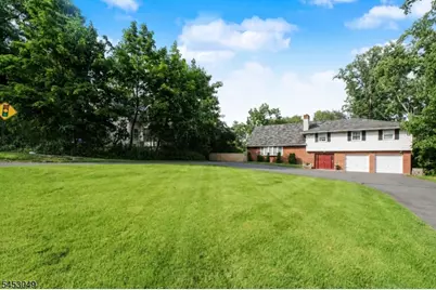 472 Summit Rd, Mountainside, NJ 07092 - Photo 2