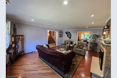 380 Mountain Ave, North Plainfield, NJ 07062 - Photo 2