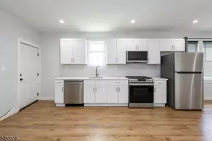 484 Prospect St, East Orange, NJ 07017 - Photo 6