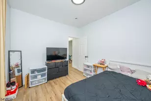 484 Prospect St, East Orange, NJ 07017 - Photo 16