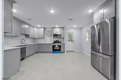 100 Atlantic St, Jersey City, NJ 07304 - Photo 18