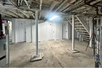 2 Hillside Ave, Summit, NJ 07901 - Photo 6