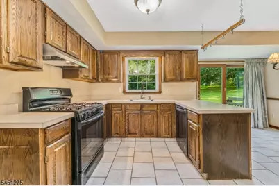 2 Wildwood Court, Raritan Township, NJ 08822 - Photo 8