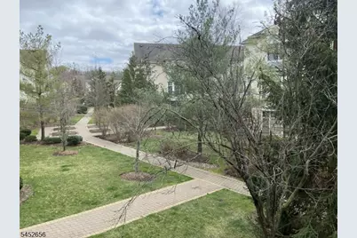 311 Kensington Ln, Livingston, NJ 07039 - Photo 2