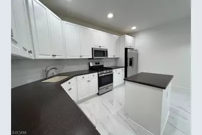 311 Kensington Ln, Livingston, NJ 07039 - Photo 4