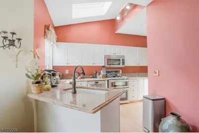 1308 Grandview Ct, Hanover Township, NJ 07981 - Photo 6
