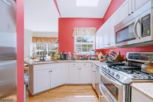 1308 Grandview Ct, Hanover Township, NJ 07981 - Photo 8