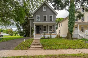 806 E 2nd St, Plainfield, NJ 07062 - Photo 1