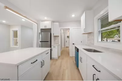 806 E 2nd St, Plainfield, NJ 07062 - Photo 6
