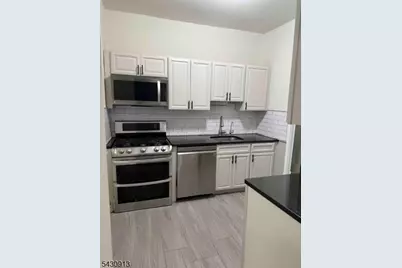15 Harrison Pl, Clifton, NJ 07011 - Photo 6