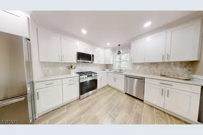 860 Salem Rd, Union Township, NJ 07083 - Photo 10