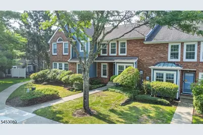 54 Woodledge Ct, Rockaway Township, NJ 07866 - Photo 2
