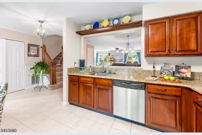 54 Woodledge Ct, Rockaway Township, NJ 07866 - Photo 10
