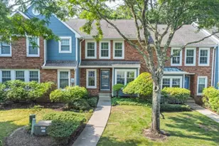 54 Woodledge Ct, Rockaway Township, NJ 07866 - Photo 1