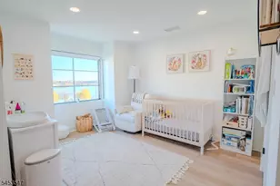 5 Harbor Front Plaza, Elizabeth, NJ 07206 - Photo 22