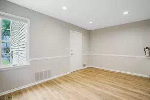 54 Eton Ct, Bedminster Township, NJ 07921 - Photo 2