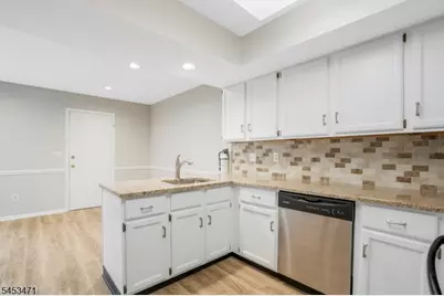 54 Eton Ct, Bedminster Township, NJ 07921 - Photo 8