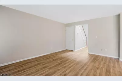 54 Eton Ct, Bedminster Township, NJ 07921 - Photo 14